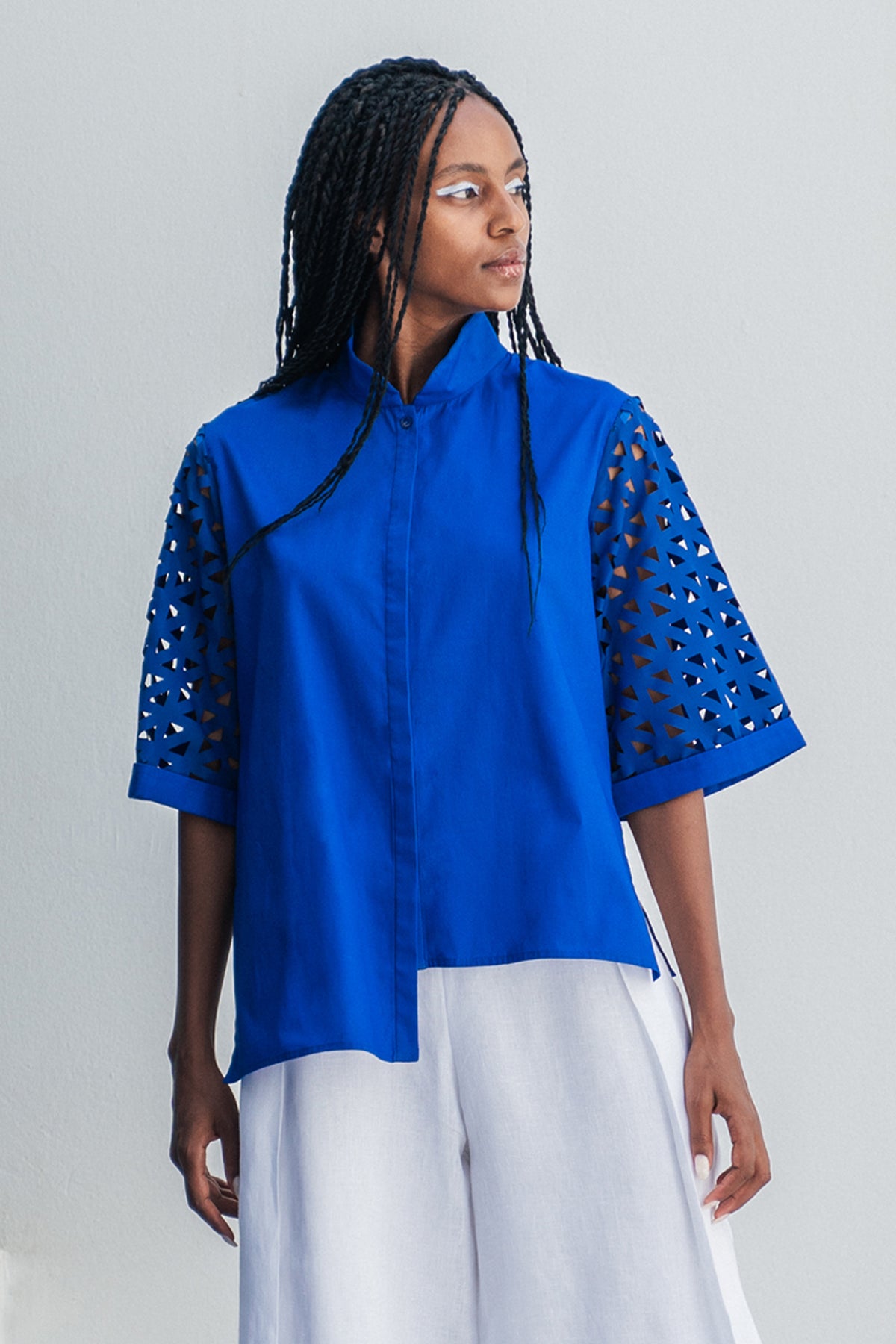 Asymmetrical shirt w/ kirigami sleeves